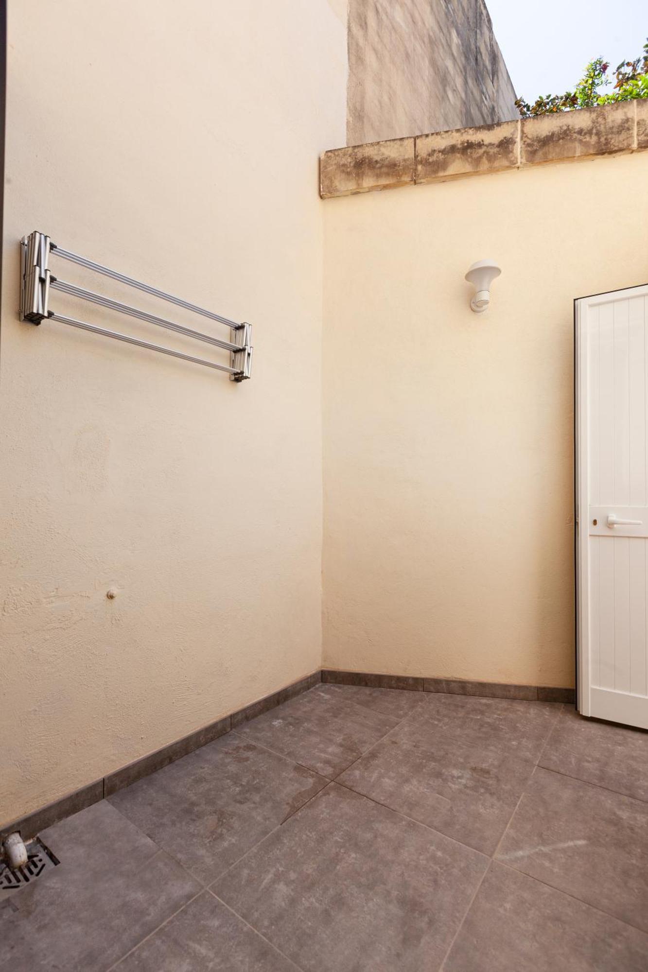 Modern & Lovely Studio - Prime Location Saint Julian's 외부 사진